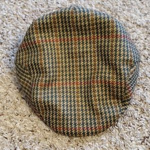 Super Tweed 100% Wool pageboy hat